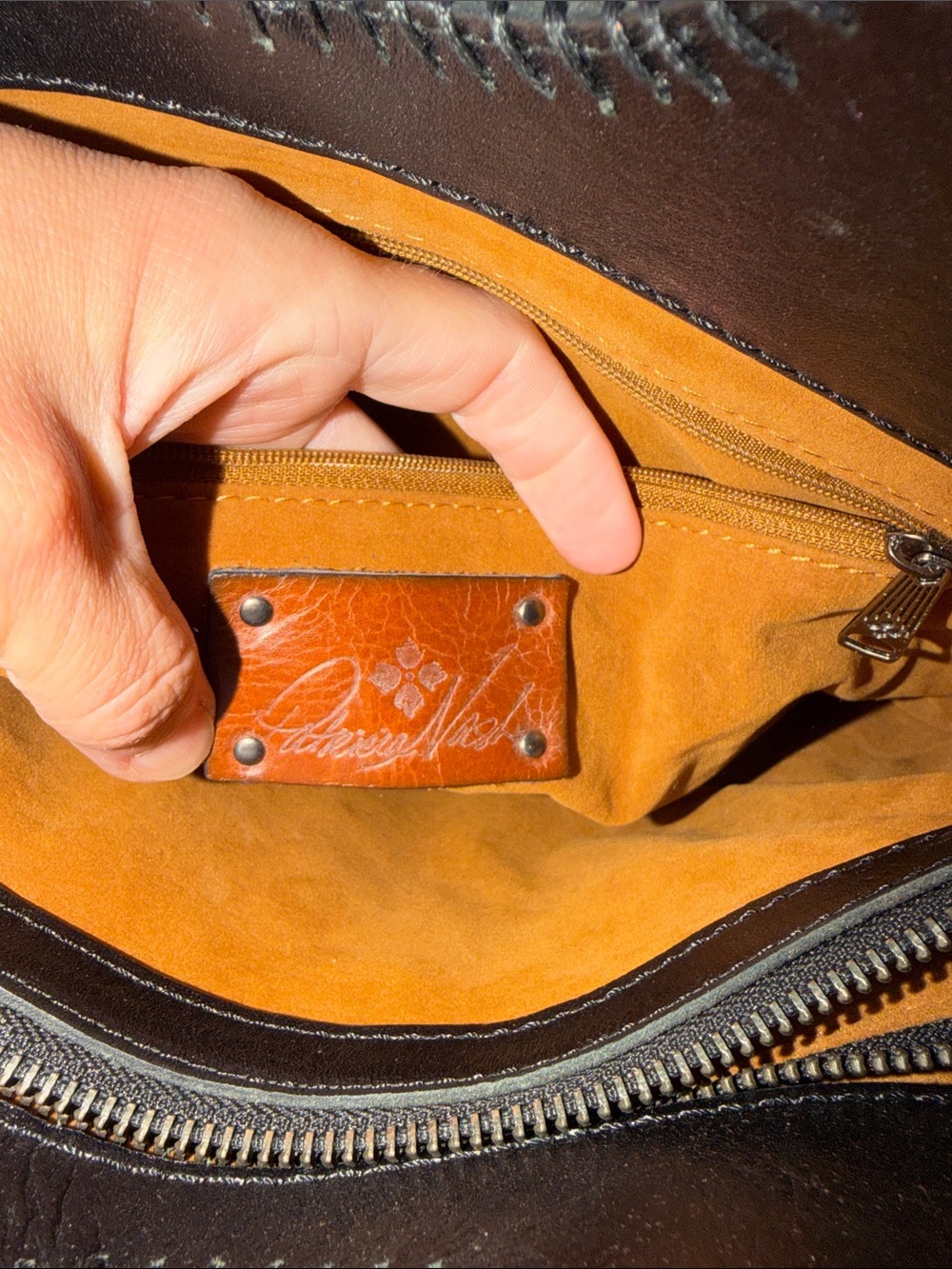 Patricia Nash Black Moretto Stachel Bag missing strap - Picture 7 of 7